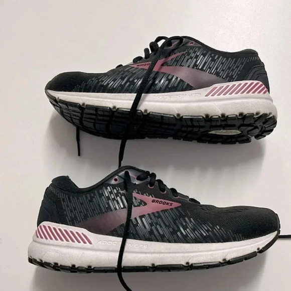 Imperfect Brooks running shoes size 8.5 wide Brooks addiction gts sneakers gym - Picture 1 of 14